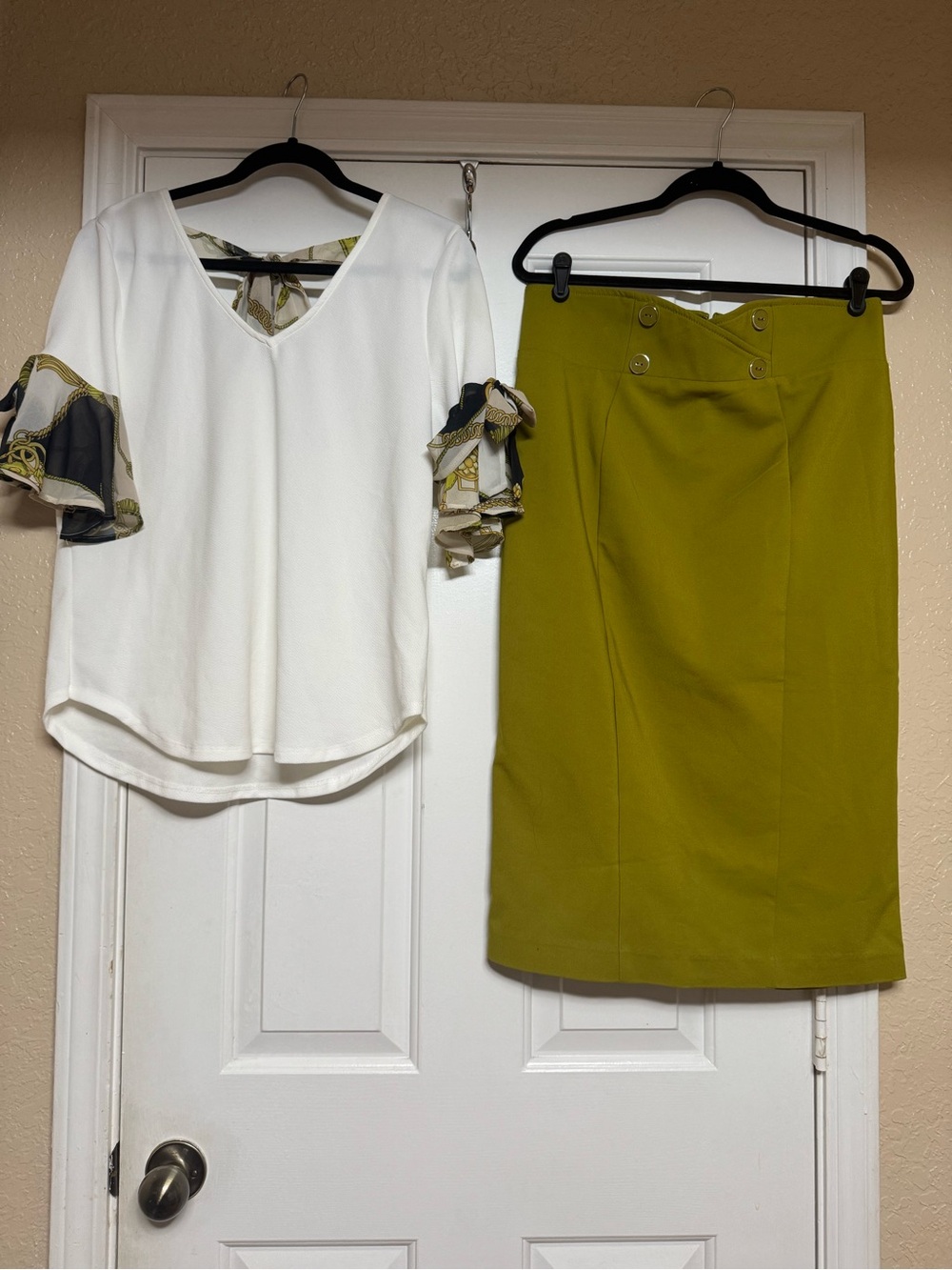 NY&C NWT 2 Piece Top & Pencil Skirt Outfit